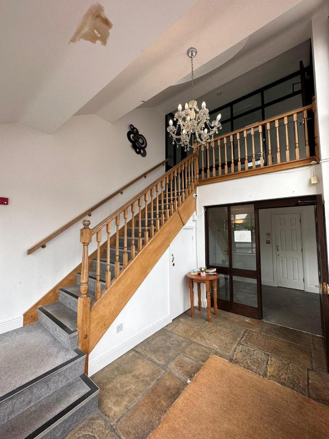 The Pheasant Hotel Уокингем Экстерьер фото